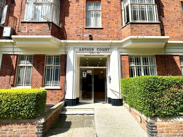 Queensway, London W2, 2 bed flat to rent, £4,500 pcm | PrimeLocation