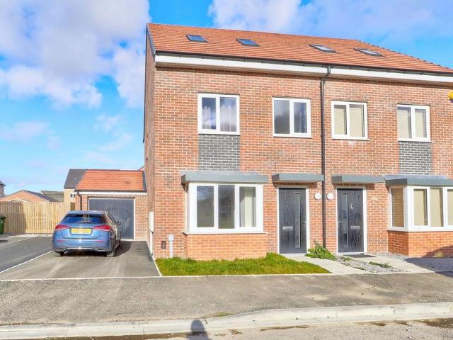 Queenswood Crescent. 1 bed in a house share to rent £580 pcm £134 pw