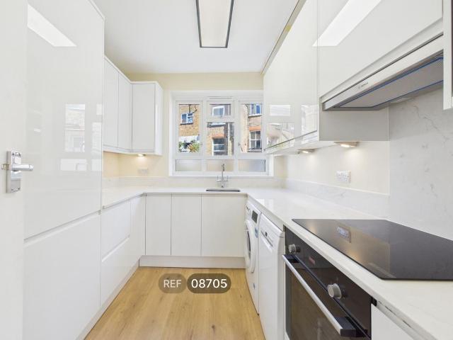 Queens Court, Meath Street, London SW11, 1 bed flat to rent, £2,250 pcm | PrimeLocation
