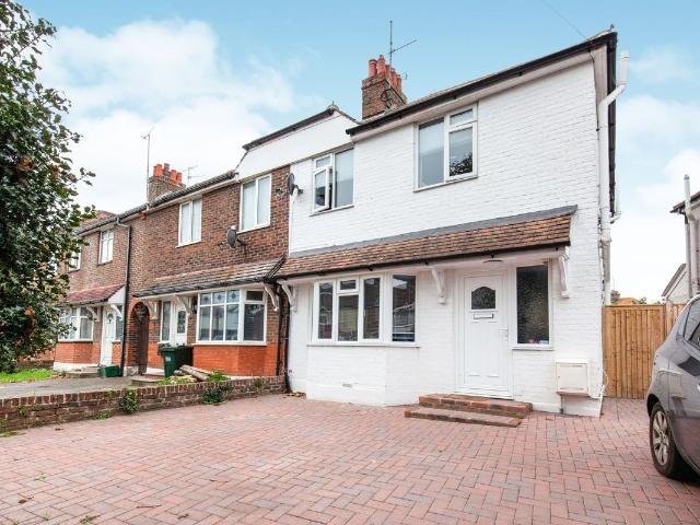 Queens Crescent, Eastbourne BN23, 3 bed semi detached house to rent, £1,500 pcm | PrimeLocation