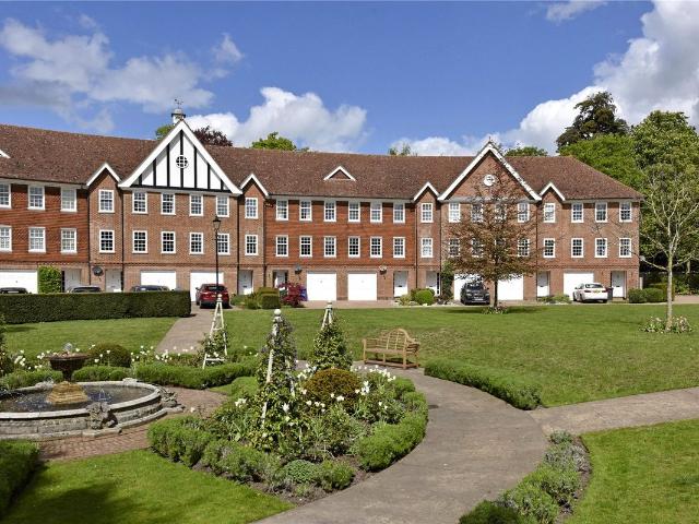 Queens Acre, Windsor, Berkshire SL4, 5 bed terraced house to rent, £3,450 pcm | PrimeLocation