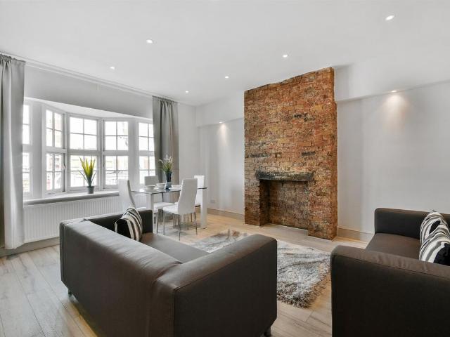 Queens Avenue, London N21, 3 bed maisonette to rent, £2,200 pcm | PrimeLocation