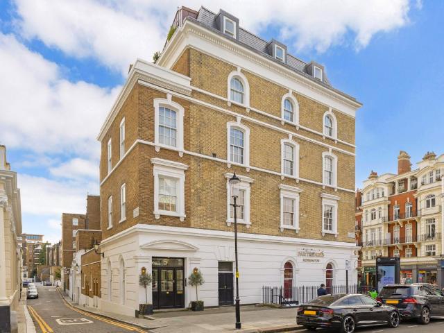 Queens Gate Terrace, London SW7, 2 bed flat to rent, £4,498 pcm | PrimeLocation
