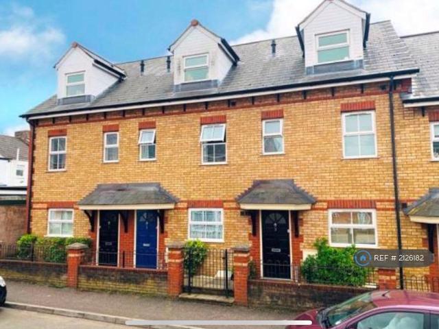 Queens Gate Terrace, Taunton, TA1 3 bed terraced house to rent £1,450 pcm £335 pw
