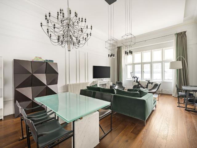 Queen's Gate, South Kensington, London SW7, 2 bed flat to rent, £6,933 pcm | PrimeLocation