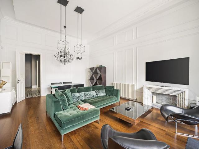 Queen's Gate, South Kensington, London SW7, 2 bed flat to rent, £6,933 pcm | PrimeLocation