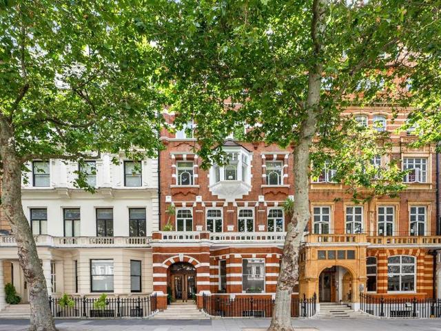 Queen's Gate, South Kensington SW7, 1 bed flat to rent, £3,000 pcm | PrimeLocation