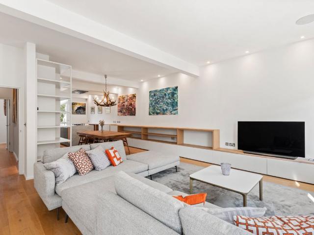 Queens Gate, South Kensington SW7, 3 bed flat to rent, £8,500 pcm | PrimeLocation