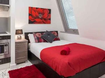 Queens Gate, Southampton Has an Apartment