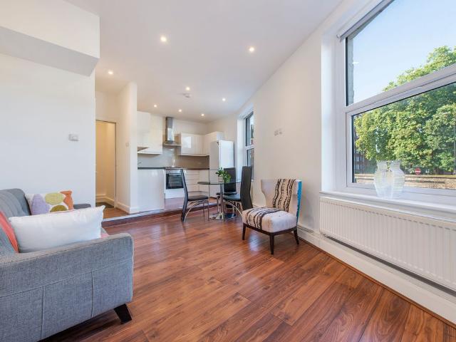 Queens Grove, London NW8, 2 bed detached house to rent, £3,228 pcm | PrimeLocation