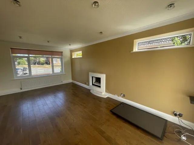 Queens Drive, Brinsley, Property for rent