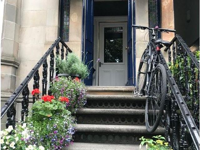 Queens Drive, Glasgow G42, 1 bed flat to rent, £1,400 pcm | PrimeLocation