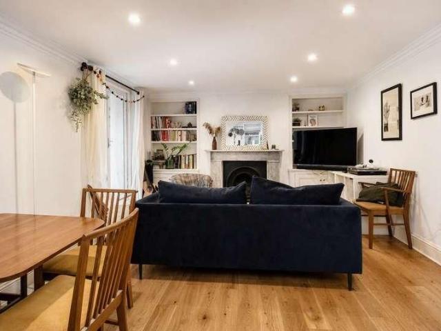 Queens Drive, Finsbury, N4