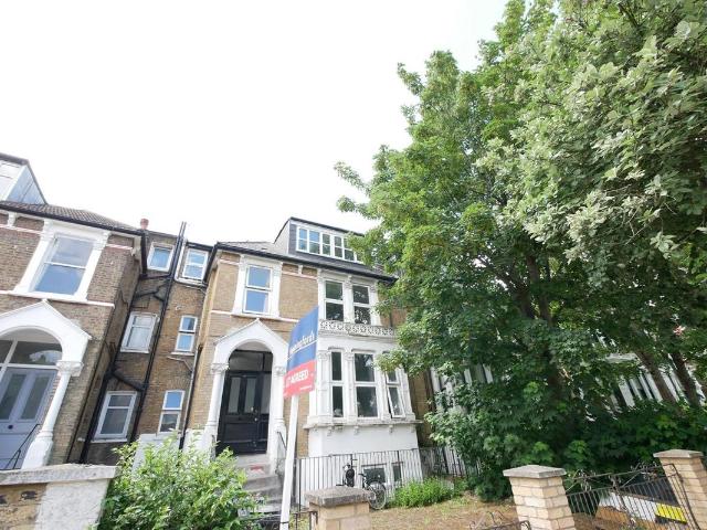 Queens Drive, Finsbury Park N4, 3 bed flat to rent, £3,000 pcm | PrimeLocation