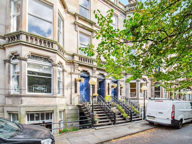 Queens Drive, Queens Park, Glasgow G42, 2 bed flat to rent, £1,450 pcm | PrimeLocation