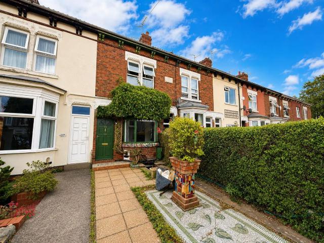 Queens Drive West, Peterborough PE1, 4 bed terraced house to rent, £1,300 pcm | PrimeLocation