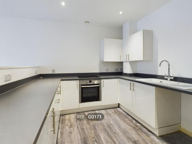 Queens House, Paragon Street HU1, 2 bed flat to rent, £675 pcm | PrimeLocation
