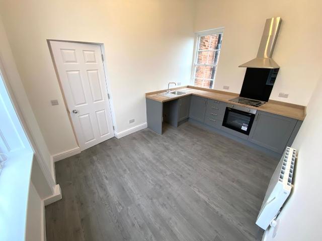 Queens Head Chambers, Newark NG24, 2 bed flat to rent, £675 pcm | PrimeLocation