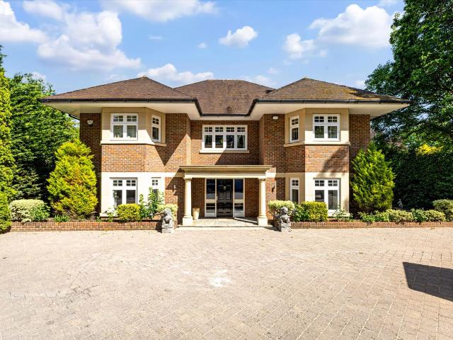 Queens Hill Rise, Ascot, Berkshire SL5, 5 bed detached house to rent, £8,500 pcm | PrimeLocation