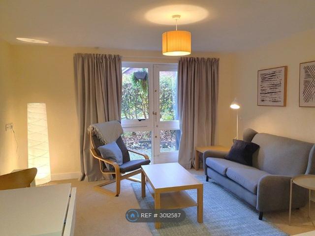Queen's Park, Chester CH4, 1 bed flat to rent, £1,150 pcm | PrimeLocation