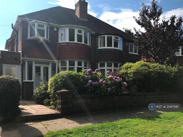 Queens Park Road, Birmingham, B32 3 bed semi detached house to rent £1,550 pcm £358 pw