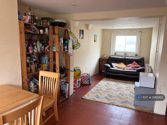 Queens Park Road, Brighton, BN2 4 bed terraced house to rent £2,050 pcm £473 pw