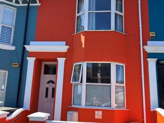 Queens Park Road, Brighton BN2 5 bed house to rent £628 pcm £145 pw