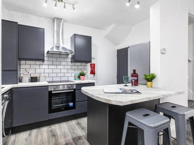 Queens Road 2 bed house share to rent £1,724 pcm £398 pw