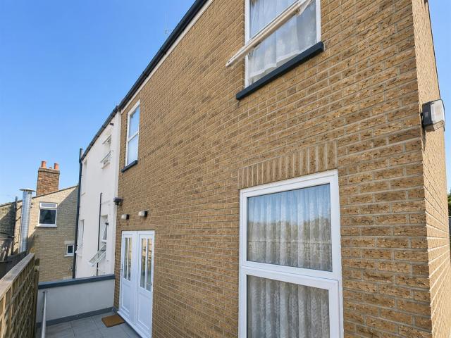 Queens Road, Watford