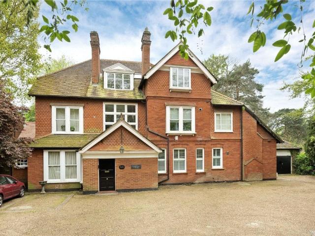 Queens Road, Weybridge, Surrey KT13, 3 bed flat to rent, £2,750 pcm | PrimeLocation
