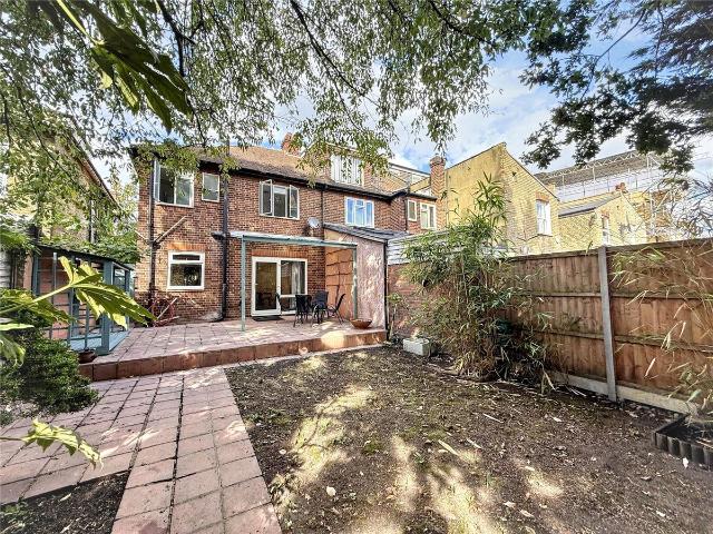 Queens Road, Wimbledon SW19, 4 bed semi detached house to rent, £3,500 pcm | PrimeLocation