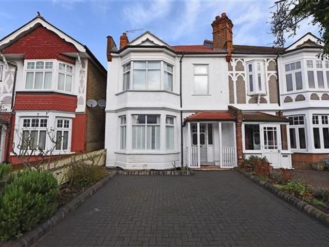 Queens Road, Wimbledon SW19, 1 bed flat to rent, £2,000 pcm | PrimeLocation