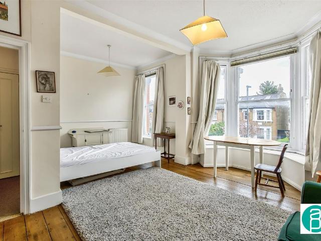 Queen's Road, Wimbledon SW19, Property to rent, £1,450 pcm | PrimeLocation