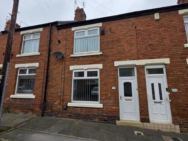 Queens Road, Bishop Auckland DL14 2 bed terraced house to rent £600 pcm £138 pw