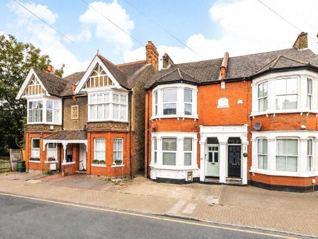 Queens Road, Bromley BR1, 2 bed flat to rent, £2,000 pcm | PrimeLocation