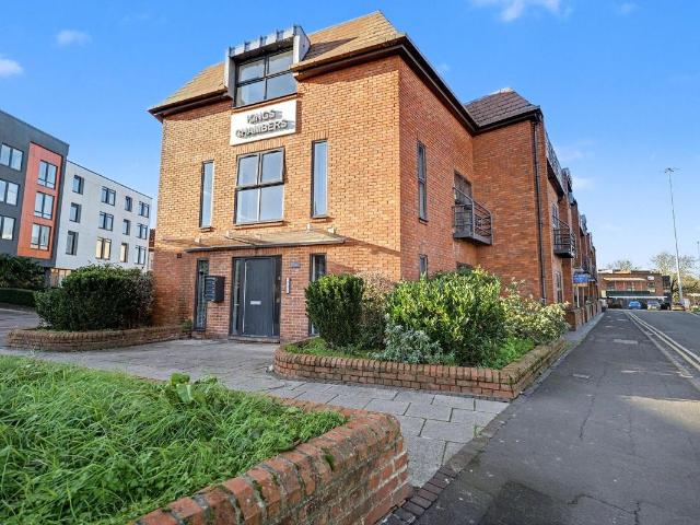 Queens Road, Coventry CV1, Studio to rent, £875 pcm | PrimeLocation