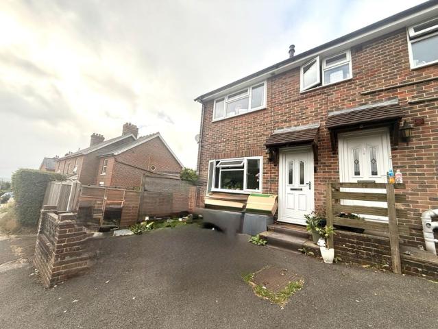 Queens Road, Crowborough TN6, 1 bed flat to rent, £975 pcm | PrimeLocation