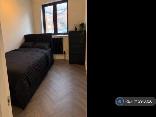Queens Road, Croydon, CR0 1 bed in a house share to rent £800 pcm £185 pw