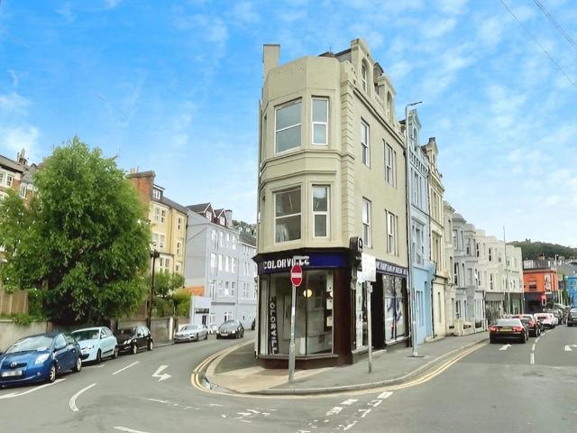 Queens Road, East Sussex TN34 3 bed maisonette to rent £1,250 pcm £288 pw