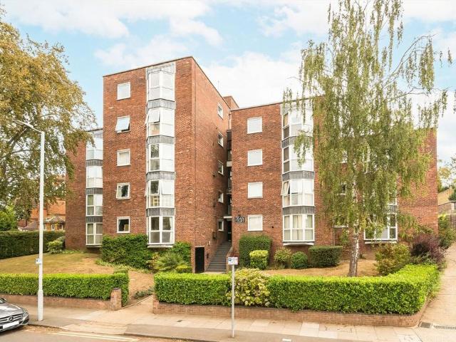 Queens Road, Kingston Upon Thames KT2 1 bed flat to rent £1,950 pcm £450 pw