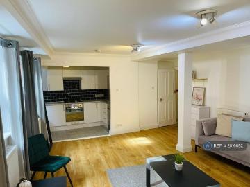 Queens Road, London, SE15 1 bed flat to rent £1,729 pcm £399 pw