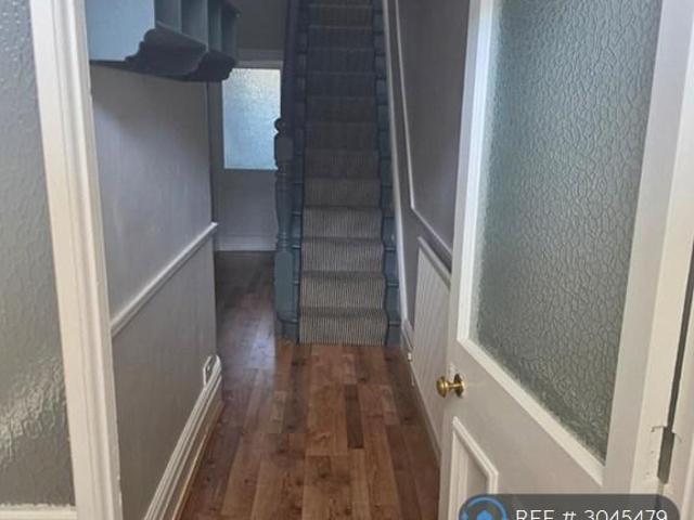 Queens Road, Middlesbrough, TS5 3 bed terraced house to rent £975 pcm £225 pw