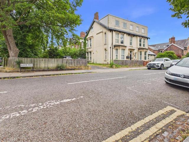 Queens Road, Newcastle Upon Tyne NE2 1 bed flat to rent £925 pcm £213 pw