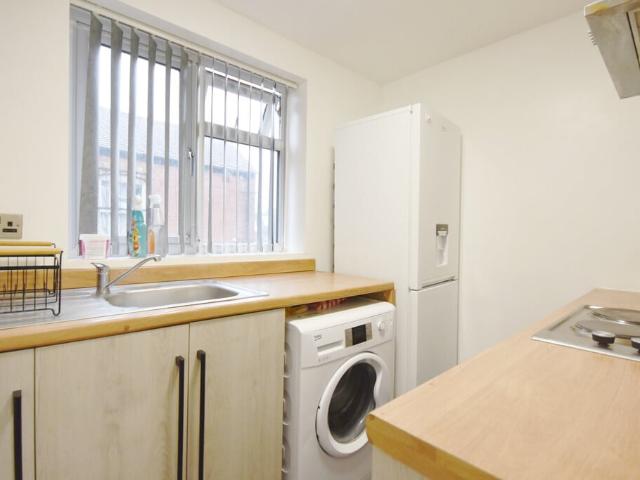 Queens Road, Nuneaton, CV11 5LF