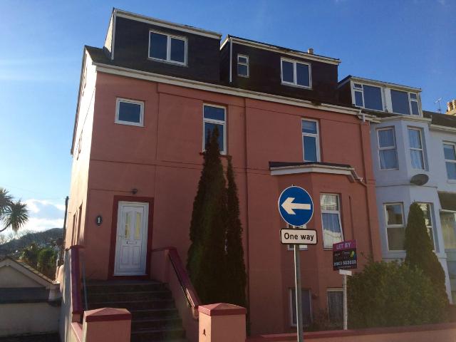 Queens Road, Paignton TQ4, Studio to rent, £600 pcm | PrimeLocation