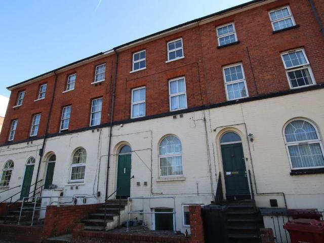 Queens Road, Reading RG1, 1 bed flat to rent, £1,050 pcm | PrimeLocation
