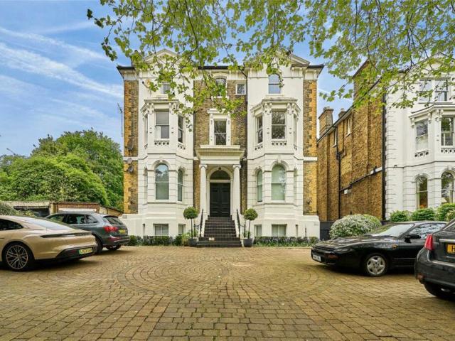 Queens Road, Richmond TW10, 3 bed flat to rent, £3,850 pcm | PrimeLocation