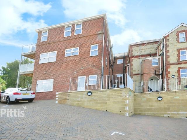 Queens Road, Shanklin PO37, 2 bed flat to rent, £950 pcm | PrimeLocation