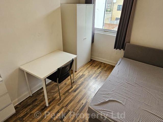 Queens Road, Southend On Sea SS1 1 bed in a house share to rent £515 pcm £119 pw