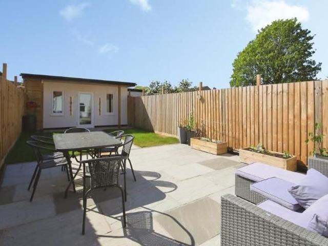 Queens Walk, Peterborough PE2, 3 bed property to rent, £1,425 pcm | PrimeLocation